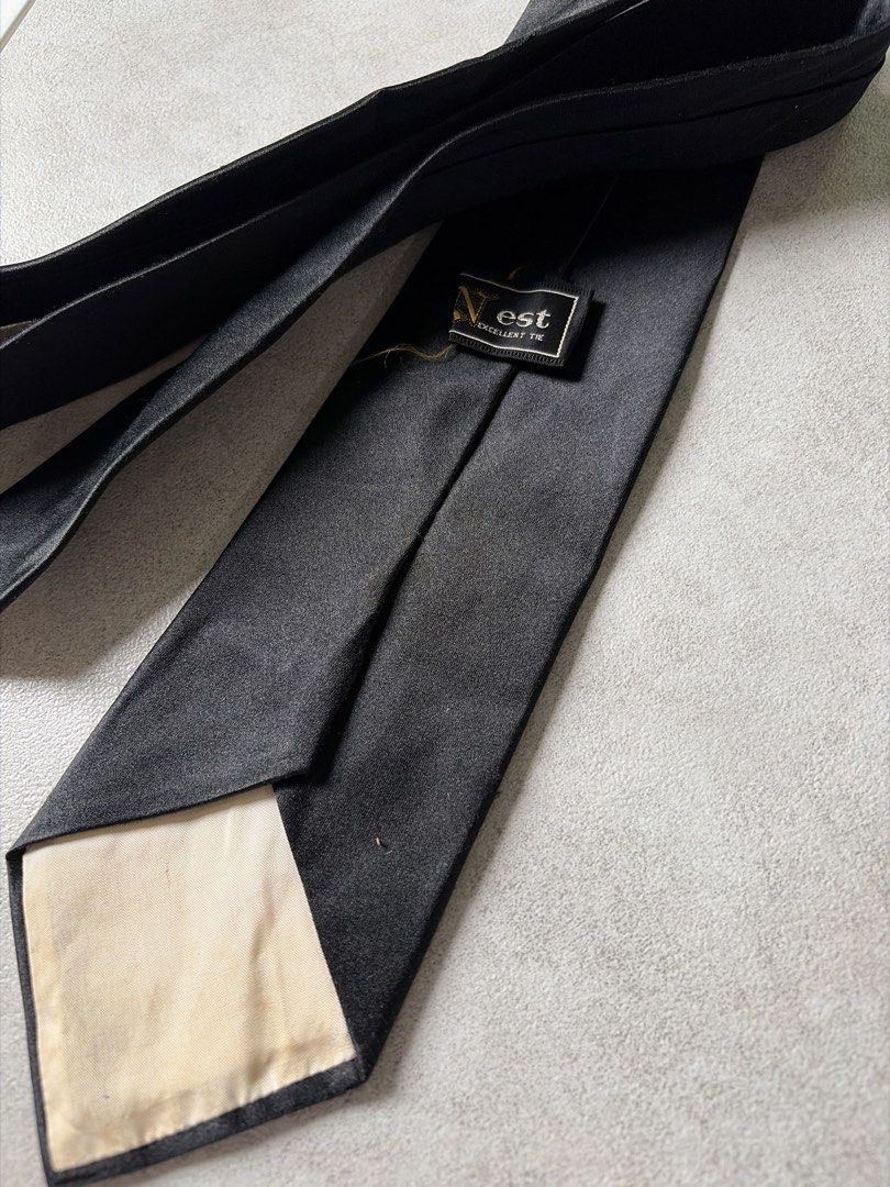 Pure Black necktie (Category: Ties) located in Pasig City. Submitted by chamoisee (Listing ID 1469823395, Image 3). Description: .