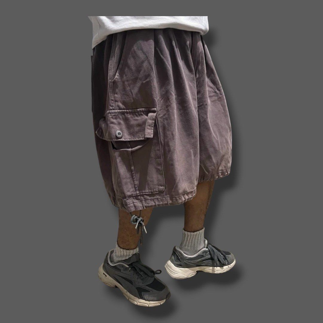 Purple Baggy Cargo Jorts (Category: Shorts) located in Caloocan City. Submitted by solothuggin___ (Listing ID 1469933358, Image 1). Description: Purple Baggy Cargo Jorts • good condition, beautiful fade • high quality cotton fabric • color rate: 7/10 Waist: OPEN - 37" (adjustable with drawstring) Length: 21" Thigh: 16.5" Hem opening: 15" (adjustable with drawstring) C/Claim: ₱450 No bidding on this one, for claim only. First to pay basis..