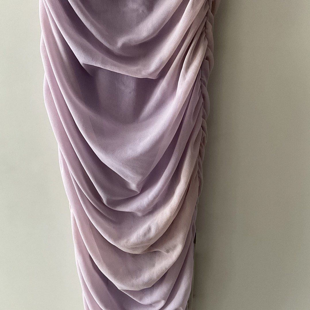 purple lilac midi dress (Category: Dresses) located in Paranaque City. Submitted by ursaturdayfaves (Listing ID 1469805630, Image 2). Description: With stains (idk how to remove).