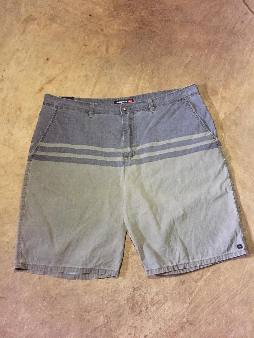 Quicksilver short (Category: Activewear) located in Calabanga. Submitted by oc_drip_ph. (Listing ID 1469827207, Image 1). Description: .
