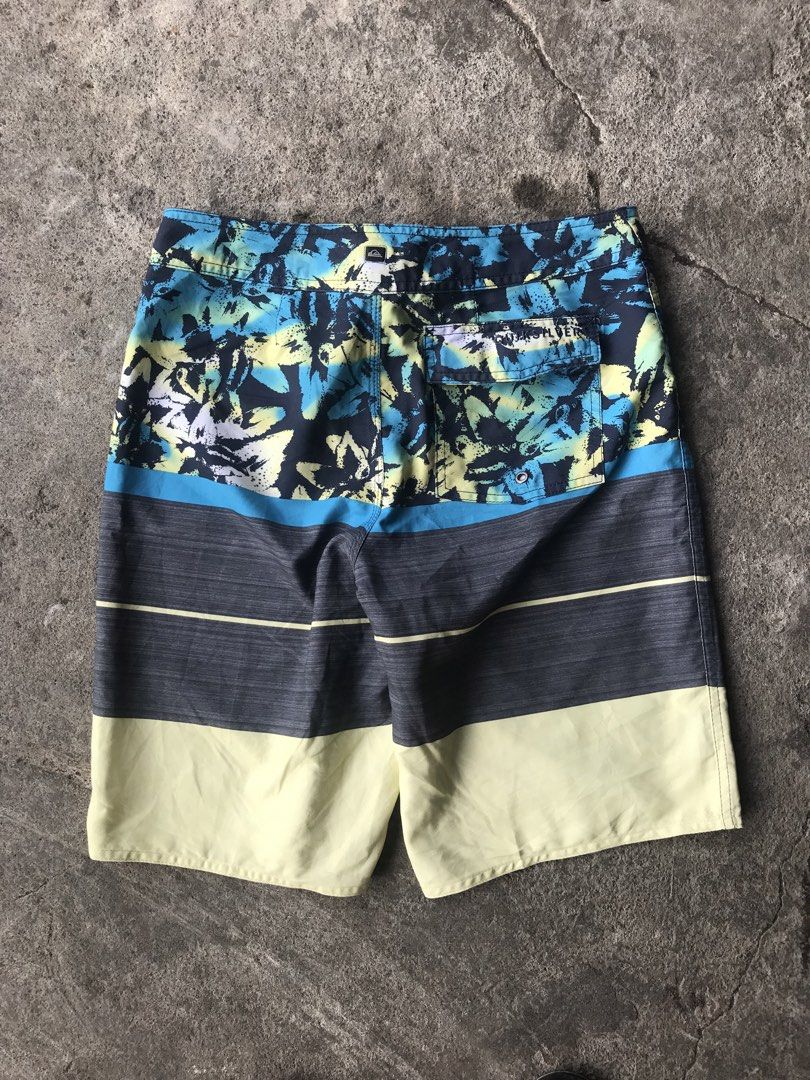 Quiksilver boardshort (Category: Swim Trunks & Board Shorts) located in Ligao. Submitted by klaifinds (Listing ID 1469812391, Image 2). Description: Forsale Quiksilver boardshort Dimes 30/19 Excellent condition 10/10 color rate 650 plus sf 📥📥📥📥.