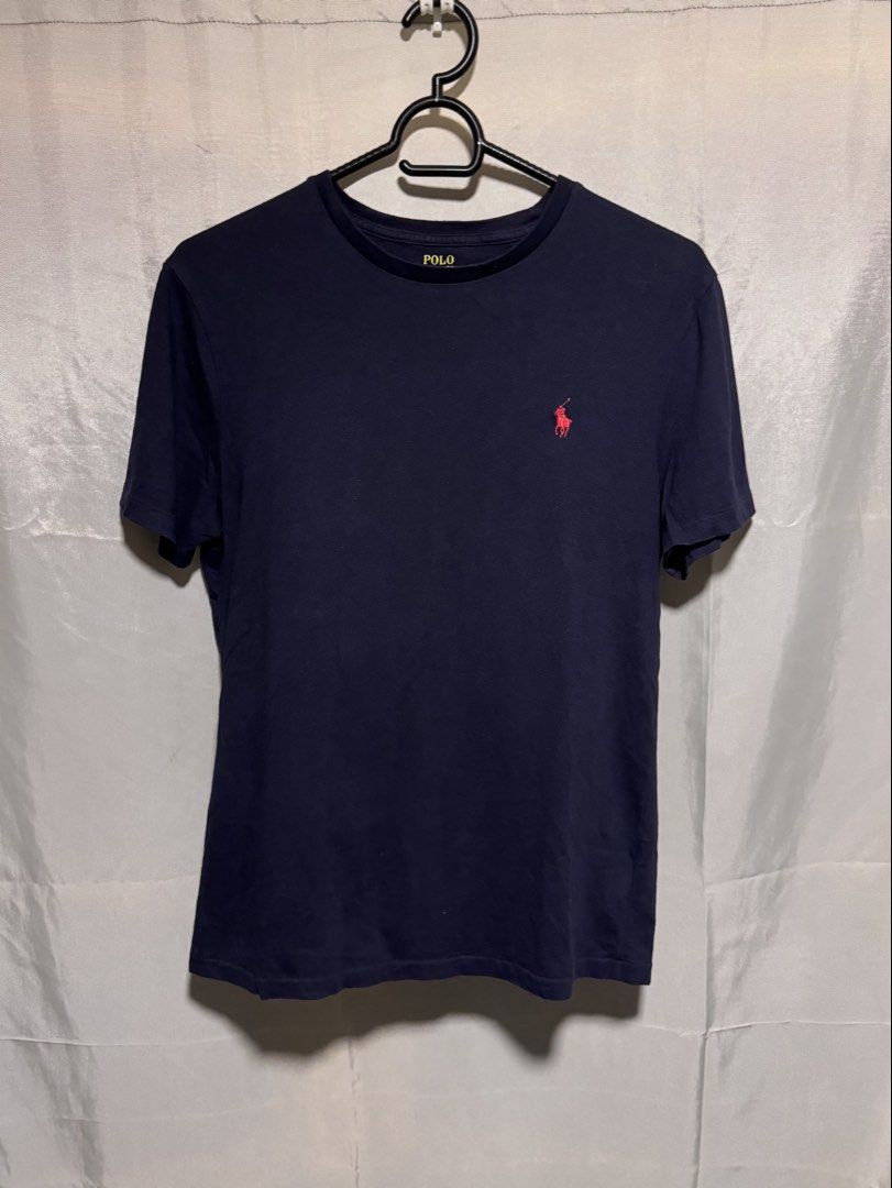 ralph lauren small logo navy tee (Category: Tshirts & Polo Shirts ) located in Manila. Submitted by steal4days (Listing ID 1469831699, Image 1). Description: med on tag with qr code.