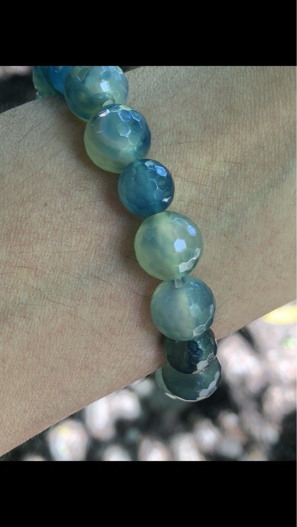 Real agate bracelet (Category: Bracelets) located in Manila. Submitted by anneverz (Listing ID 1469878238, Image 2). Description: Real agate blue Bracelet .