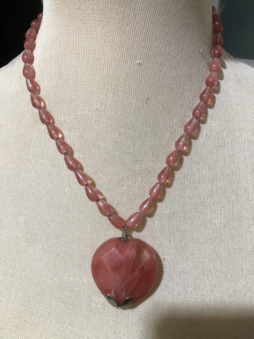 Real straberry quartz (Category: Necklaces) located in Manila. Submitted by anneverz (Listing ID 1469877542, Image 2). Description: Real straberry quartz Necklace Ganda Neto .