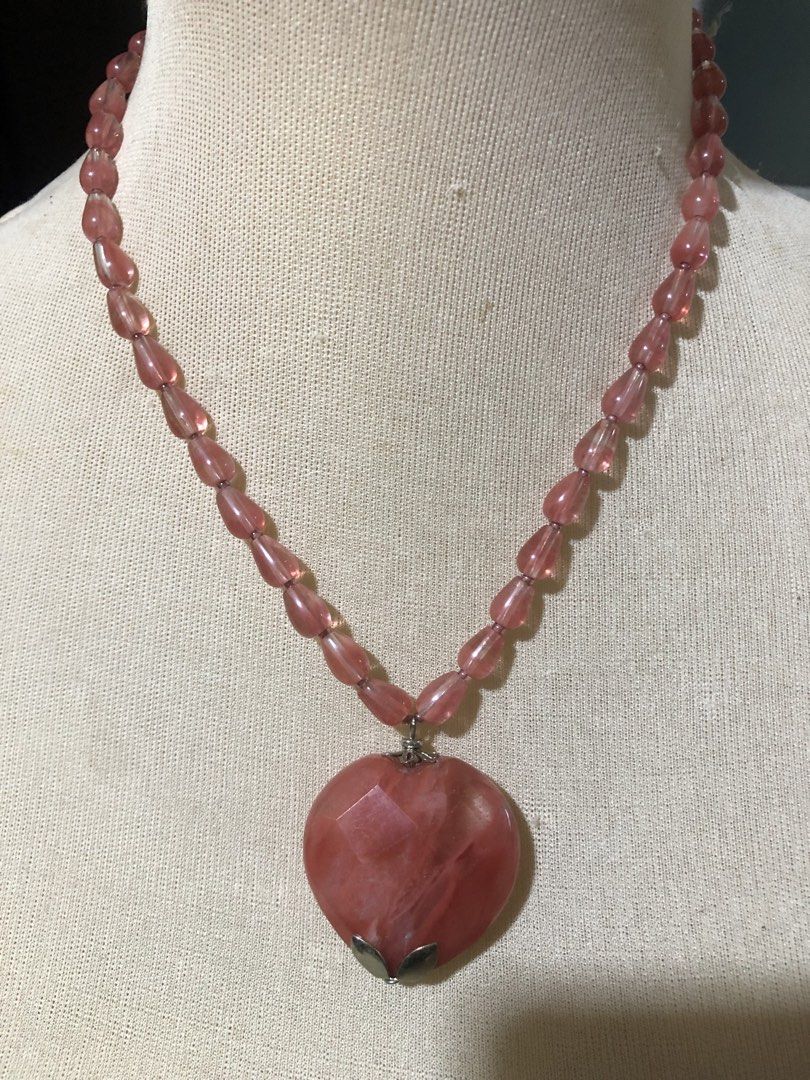 Real straberry quartz (Category: Necklaces) located in Manila. Submitted by anneverz (Listing ID 1469877542, Image 1). Description: Real straberry quartz Necklace Ganda Neto .