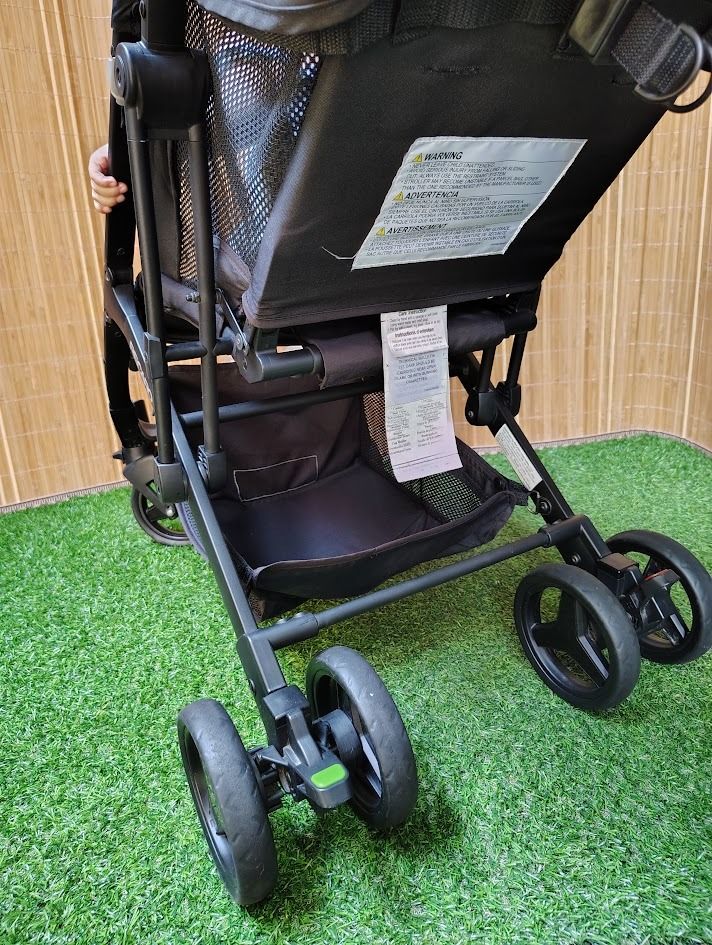 RECARO EASYLIFE COMPACT STROLLER (Category: Strollers) located in Dasmarinas. Submitted by k3japanstoreph (Listing ID 1469921063, Image 3). Description: RECARO EASYLIFE COMPACT STROLLER Looking for a lightweight, compact stroller for everyday outings and travel? The RECARO Easylife features a convenient one-hand folding mechanism and a compact folded design for easy storage. FEATURES • Design: Lightweight and compact • Stroller Weight: Approximat