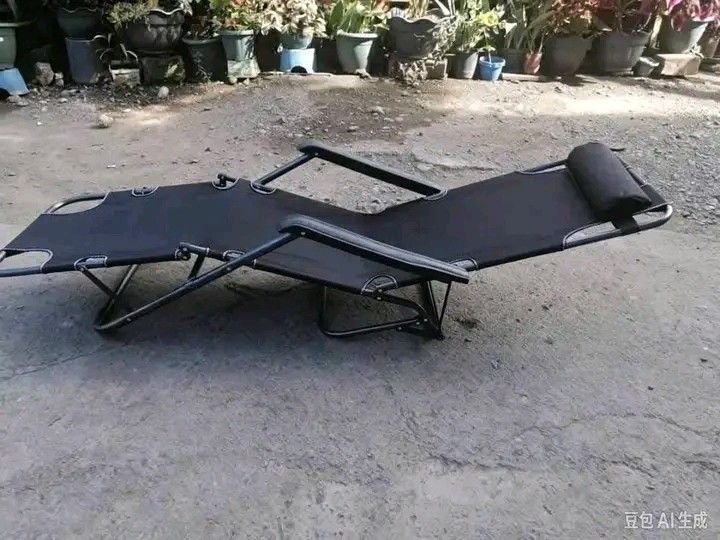 RECLINING CHAIR (Category: Looking For) located in Manila. Submitted by berdenmarl01688 (Listing ID 1469865258, Image 2). Description: .