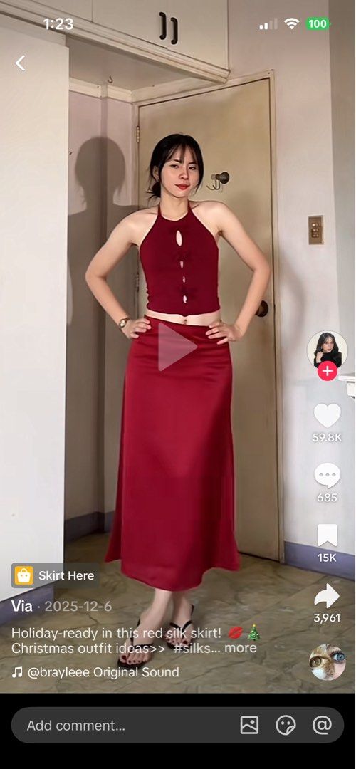 Red Silk Midi Skirt (Category: Skirts) located in Legazpi City. Submitted by ilysabby (Listing ID 1469925102, Image 2). Description: really high quality! fits 26-28.