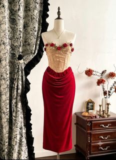 (Category: ) located in . Submitted by glamour_ethereal (Listing ID 1469854427, Image 1). Description: .