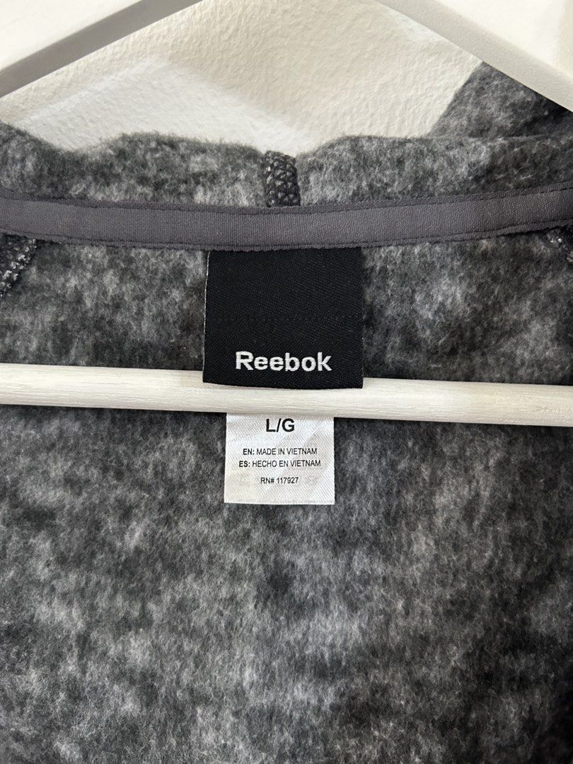 Reebok Grey Marled Zip Up Hoodie (Category: Coats, Jackets and Outerwear) located in Manila. Submitted by isabelle_1104 (Listing ID 1469919045, Image 3). Description: Large on tag but fits small to medium.
