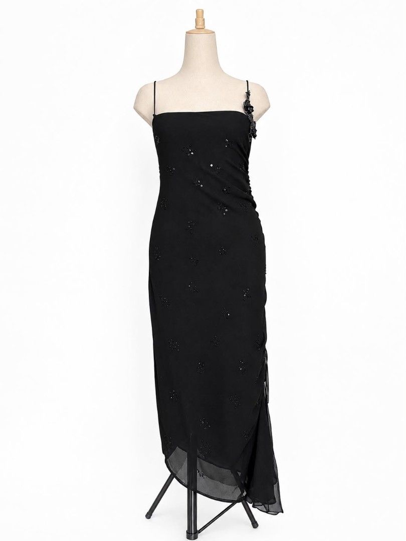 Rene derhy (Category: Dresses) located in San Fernando. Submitted by ivannbeninsig (Listing ID 1469800910, Image 1). Description: rene derhy m-l minimal sign of usage (nasa pic).