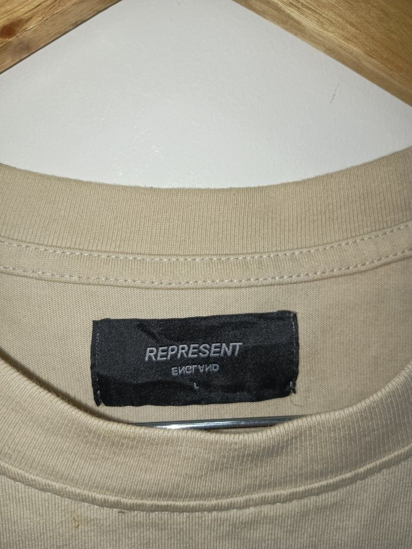 Represent Thoroughbreed Tee (Category: Tshirts & Polo Shirts ) located in Cebu City. Submitted by vicenwear (Listing ID 1469896492, Image 2). Description: Large ( 21.5x27 ) Good condition Stain issue ( see last pic ).