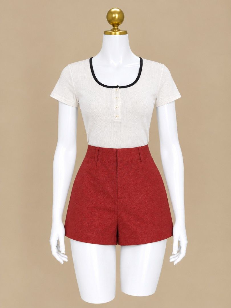 Ribbed Crop Top with Black Trim | Size - Small to Medium | (Category: Sleeveless) located in Manila. Submitted by maxinesotto (Listing ID 1469946918, Image 1). Description: ‎📢 ₱49 ‎📍 Location: Tayuman, Manila ‎ ‎Details: ‎✓ Condition: Good as new ‎✓ RFS: Decluttering ‎✓ Size: Indicated in the listing title ‎ ‎Payment: GCash (Payment first) ‎ ‎Delivery: ‎- Same day pick-up via Lalamove / Joyride / Angkas ‎ ‎First to pay, first to get the item. ‎