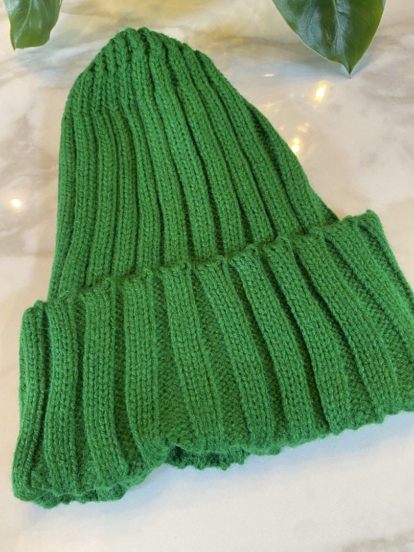 Ribbed knit beanie (Category: Hats & Beanies) located in Makati City. Submitted by indaysukaycloset (Listing ID 1469816772, Image 2). Description: Ribbed Knit Beanie - Emerald Green - 100% Acrylic - Thick Bonnet - Unisex - Baguio DETAILS: Brand: Japan Surplus / Generic - Quality Thick Knit Color: Emerald Green / Forest Green - aesthetic, trending! Material: 100% Acrylic - thick, warm, soft, stretchy, ribbed knit Size: Free Size / One Size - fits 