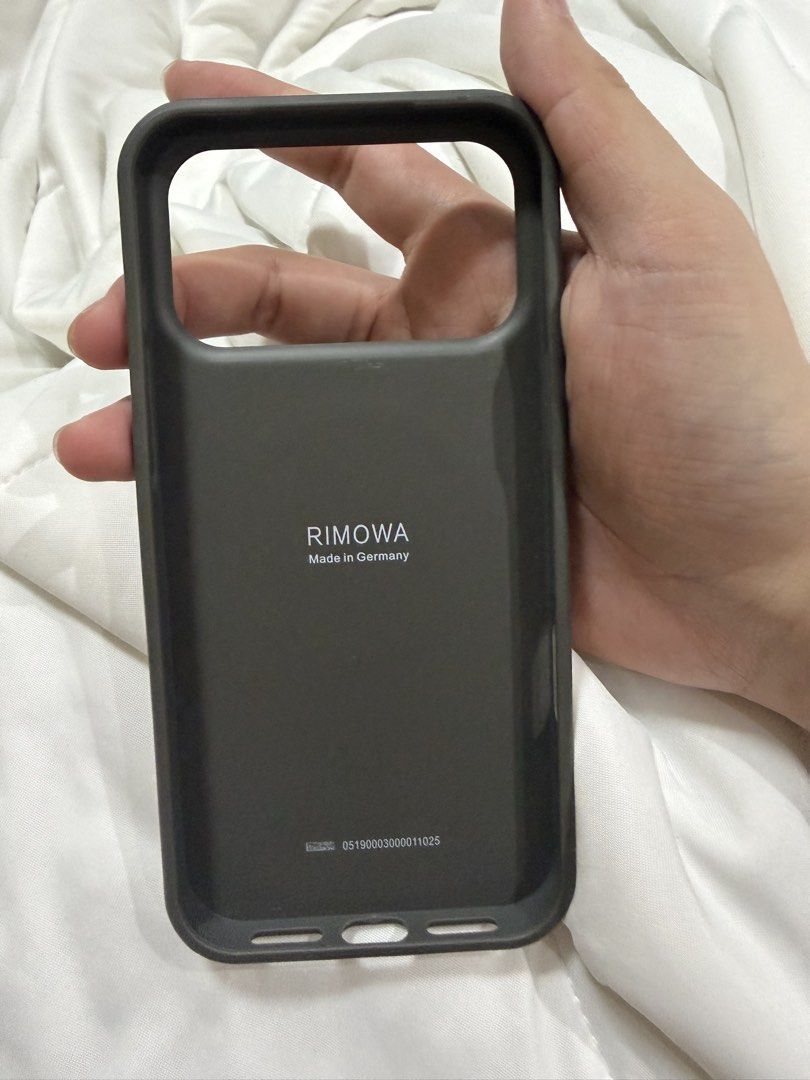 Rimowa Slate Grey Iphone 17 Pro Max Case (Category: Cases & Sleeves) located in Manila. Submitted by coolfish_47135c (Listing ID 1469888724, Image 2). Description: Slate Grey Rimowa Case for Iphone 17 Pro Max very good condition.