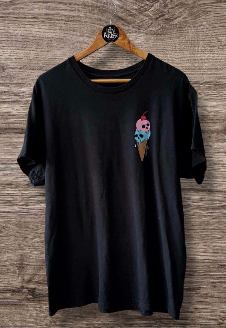 RIOT SOCIETY Printed Logo Tee (Category: Tshirts & Polo Shirts ) located in Pagbilao. Submitted by donalfonsoskatesurf (Listing ID 1469896858, Image 2). Description: 🔥NEW ARRIVE🔥 💀R I O T S O C 🍦 E T Y Printed Side Logo GOOD CONDITION SIZE: LARGE DIMES: W22 x L30 COL.RATE: 9.5 NO ISSUE WASH & WEAR PM📩 P380 (SHIP🛵).
