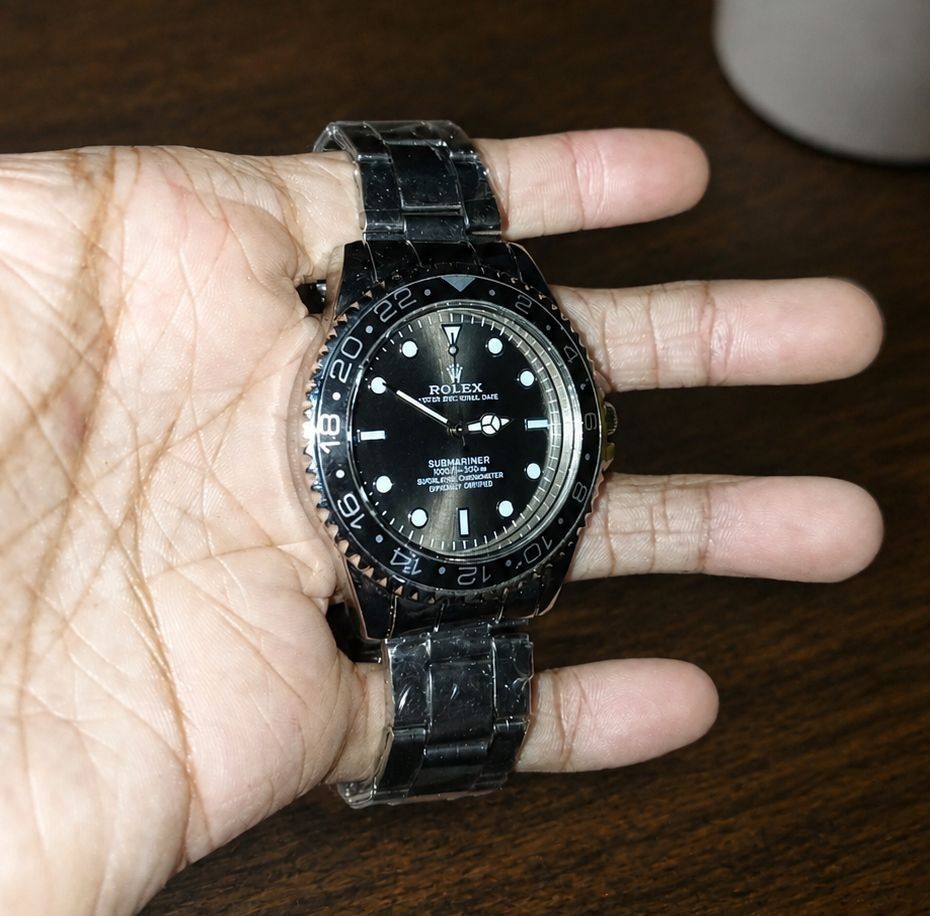 Rolex Brucewayne Submariner (Category: Luxury Watches) located in Manila. Submitted by riju_collection (Listing ID 1469882630, Image 2). Description: Rolex Brucewayne Submariner for only ₱499.