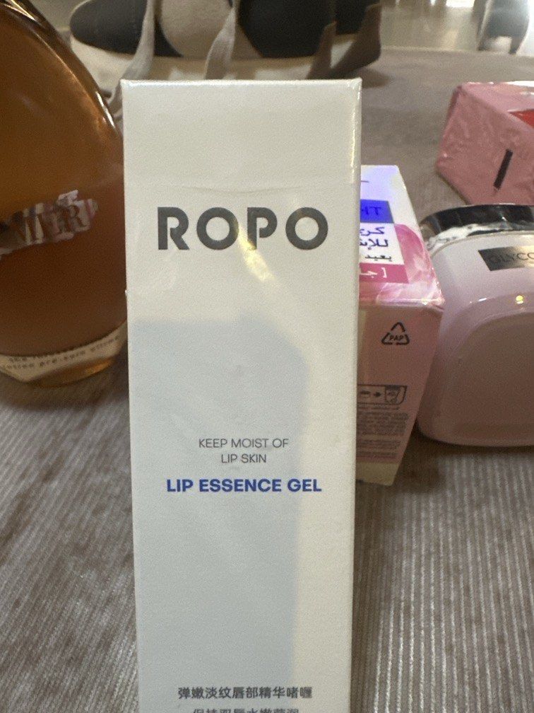 ROPO Lip Essence Gel (Category: Face Care) located in San Pablo. Submitted by donaya_luxe (Listing ID 1469791270, Image 2). Description: Lip essence bought from Macau.