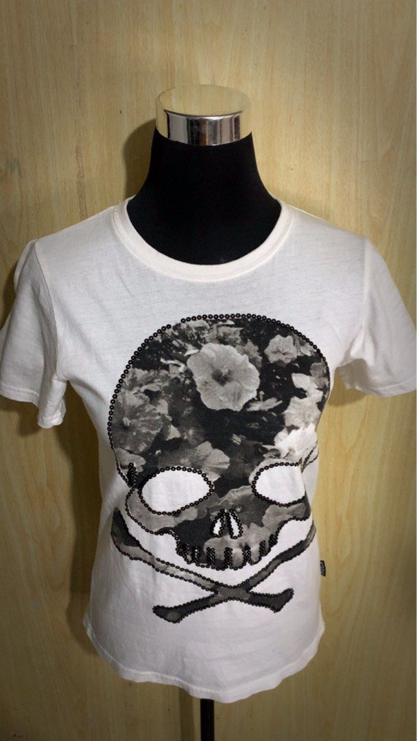 Rude rock japan (Category: Shirts) located in Aloran. Submitted by cowskin_927 (Listing ID 1469899795, Image 3). Description: Rude rock japan brand Size medium No flaws.