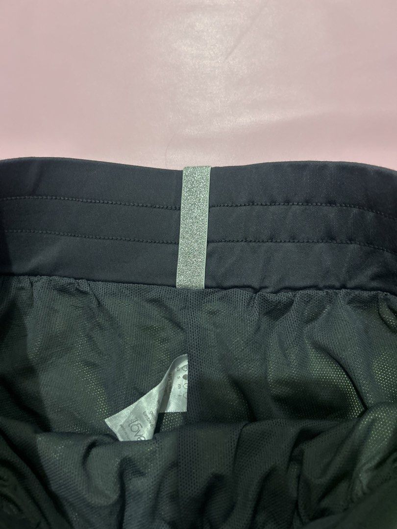 Running Short (Category: Activewear) located in Manila. Submitted by chen_clybelles (Listing ID 1469901804, Image 2). Description: .