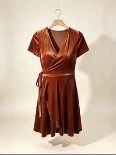 (Category: ) located in . Submitted by meedclothing (Listing ID 1469897209, Image 1). Description: .