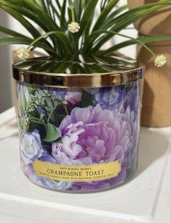 (Category: ) located in . Submitted by sweetmissfragranceshop (Listing ID 1469789610, Image 1). Description: .
