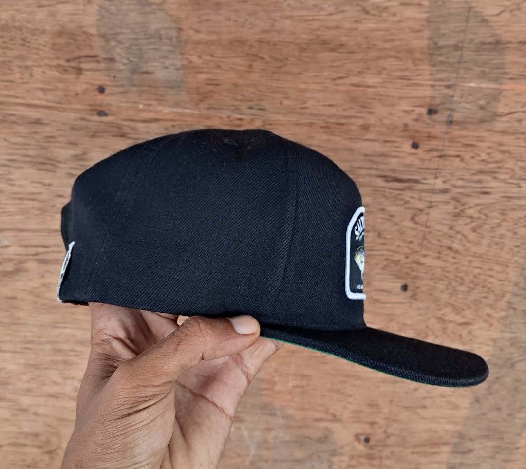 Salty Crew Striper 5 Black Snapback🔥🥶 (Category: Caps & Hats) located in Puerto Princesa. Submitted by ryanchristian25 (Listing ID 1469931449, Image 2). Description: Salty Crew Striper 5 Black Snapback🔥🥶 📌 ACRILIC-80% 📌 WOOL-20% 📌 COLORATE-10/10 📌 CHANGE SNAP 📌 MINIMAL TINY SCRATCH 📌 EXCELLENT GOOD CONDITION .