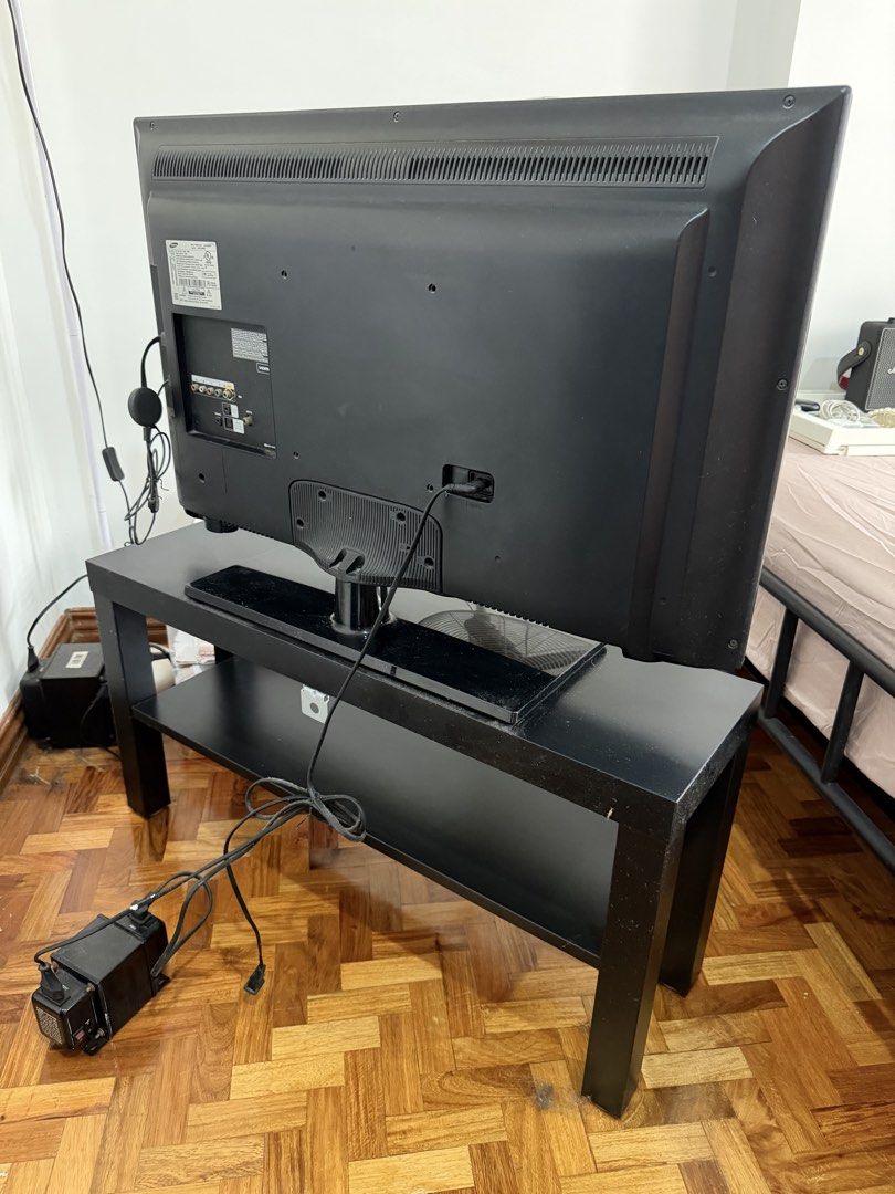 Samsung LED TV Full HD + Google Chromecast (Category: TV) located in Las Pinas. Submitted by bea_laraya (Listing ID 1469797240, Image 3). Description: Samsung LED TV Full HD 110V (AVR included) + Google Chromecast with FREE Ikea Lack TV Bench • Samsung UN37EH5000F Screen size: 37 inches Type: LED TV, Full HD (1080p) Smart TV: No, it’s a regular TV rather than a built-in smart TV. HDMI: Yes, so you can connect a Chromecast. • Google Chromecast 2nd