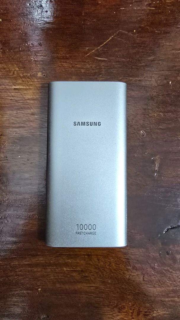 Samsung Original 10000mah powerbank (Category: Other Accessories) located in Cabuyao City. Submitted by ken7746 (Listing ID 1469801138, Image 1). Description: Original Samsung 10000mah power bank Note: Use few times 100% in good condition wala na po box naitapon na Can meet: Waltermart Banlic Cabuyao SM Calamba SM Sta Rosa J and T Payment via gcash pwede L_BC cash on pickup LAST PRICE NA PO YUNG NASA ADS 0976 111 9435 .