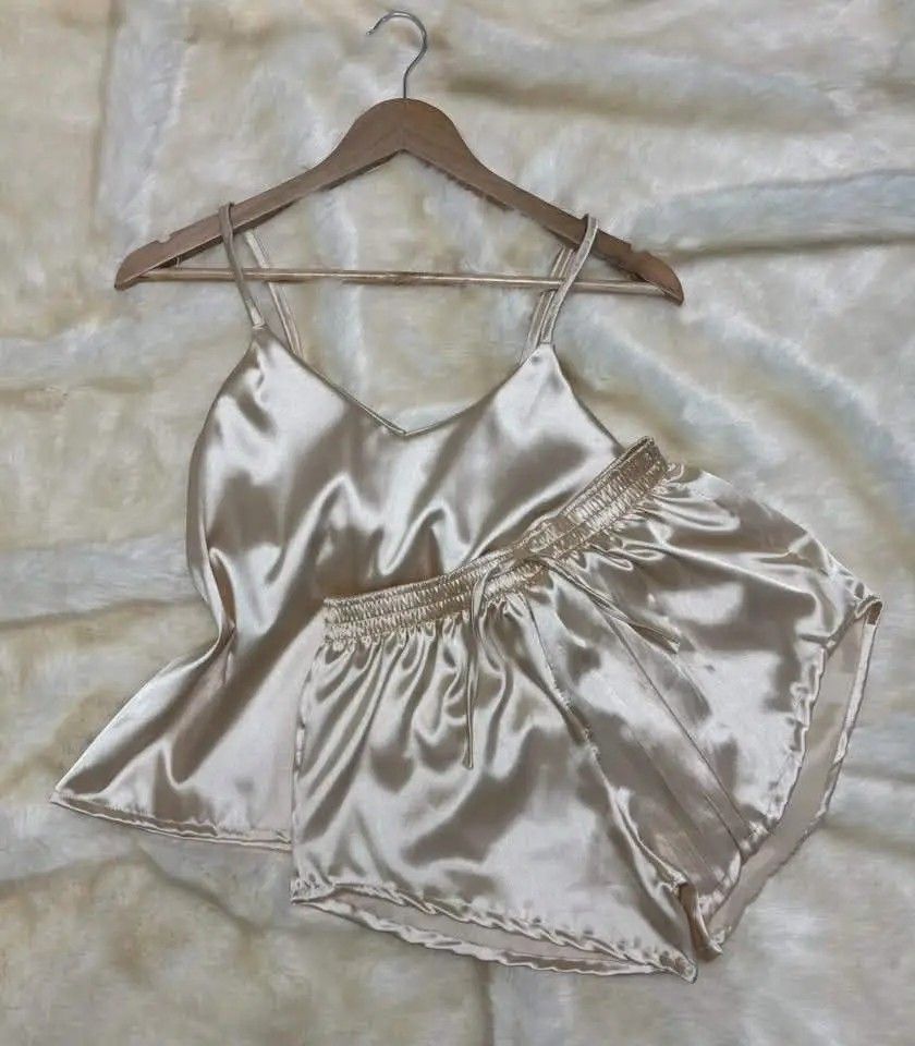 Satin Silk Sleepwear (Category: Sets or Coordinates) located in Pasig City. Submitted by melashoppe4020 (Listing ID 1469764372, Image 3). Description: SATIN SILK SLEEPWEAR ✨️ 140 EACH --- 2 FOR 250 -- SMALL TO SEMI LARGE WAISTLINE: 22 to 40" BUST: 38 OPEN FOR RESELLERS ✔️ LOCATION: BAMBANG PASIG CITY MEET UP: PASIG PALENGKE NOVO OPEN FOR LALAMOVE ✔️.