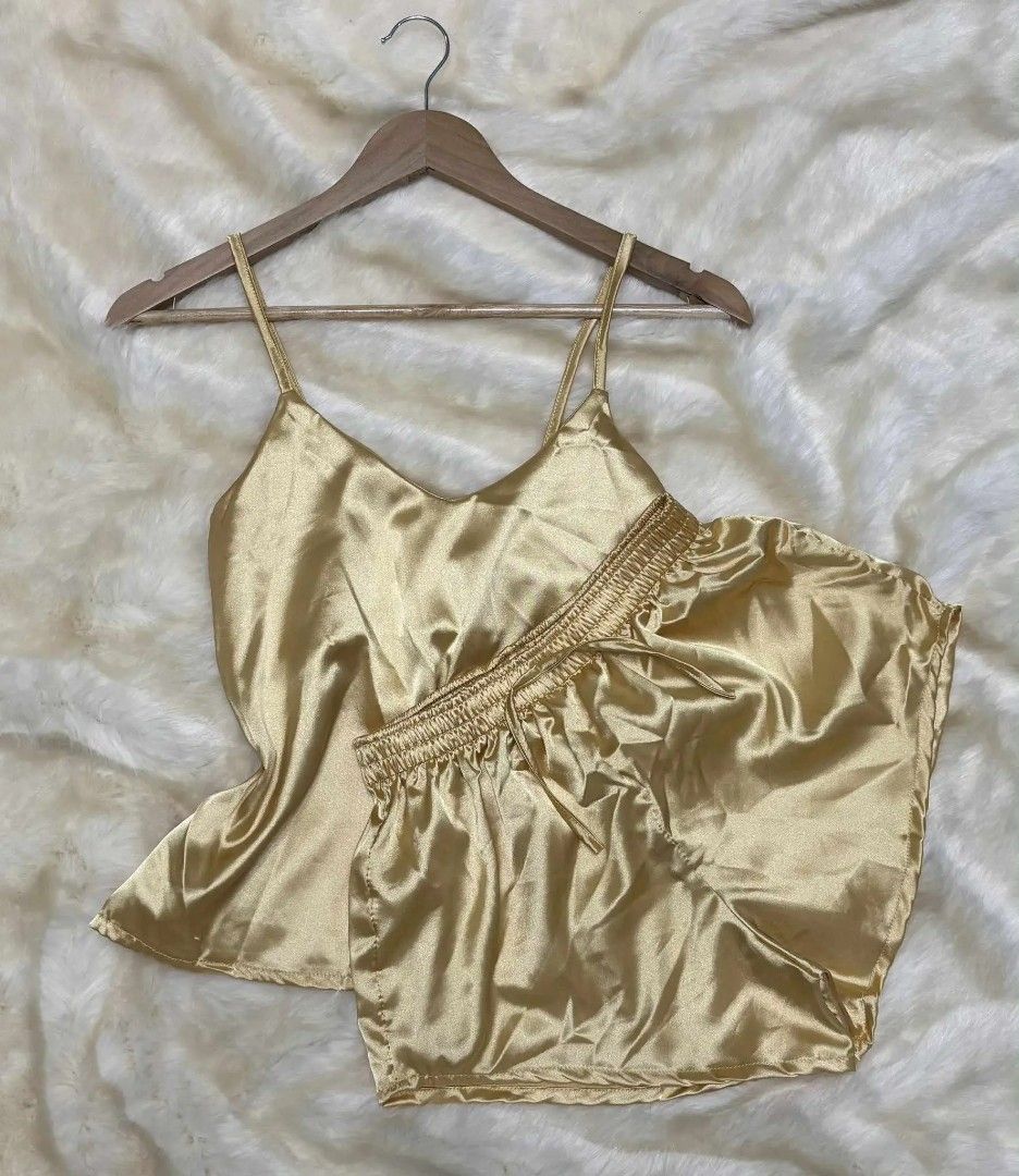 Satin Silk Sleepwear (Category: Sets or Coordinates) located in Pasig City. Submitted by melashoppe4020 (Listing ID 1469764372, Image 1). Description: SATIN SILK SLEEPWEAR ✨️ 140 EACH --- 2 FOR 250 -- SMALL TO SEMI LARGE WAISTLINE: 22 to 40" BUST: 38 OPEN FOR RESELLERS ✔️ LOCATION: BAMBANG PASIG CITY MEET UP: PASIG PALENGKE NOVO OPEN FOR LALAMOVE ✔️.