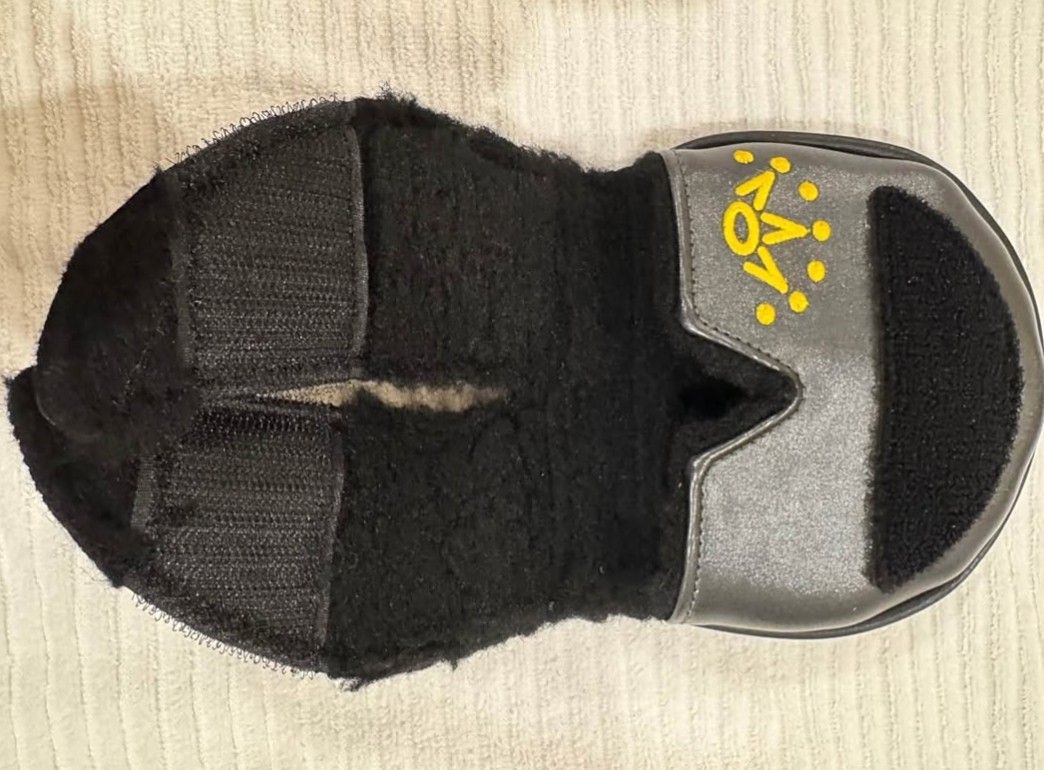 Scotty Cameron Phantom Center Shafted Headcover (Category: Golf) located in San Juan. Submitted by docpratty (Listing ID 1469844738, Image 3). Description: Didn’t realize this was center-shafted, so I’m putting it up for sale..