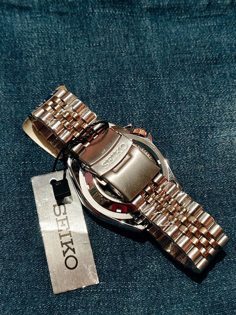 Seiko (Category: Men's Watches) located in Marikina City. Submitted by duaaaaa (Listing ID 1469914620, Image 3). Description: Seiko x Onepiece Automatic movement Rotating vessel With paperbag & hardbox Bnew!.