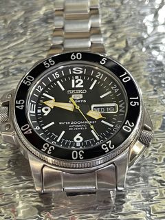 （分類：）位於 。 由 martin_177 提交（商品編號 1469758975，圖片 1）。簡介： 。
