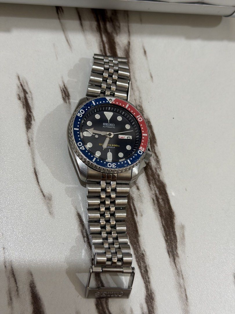 Seiko Pepsi Automatic Scuba Diver Watch 200m (Category: Men's Watches) located in Pasig City. Submitted by sheyfabph (Listing ID 1469816459, Image 3). Description: Classic Seiko Pepsi automatic scuba diver watch 200m 12k.