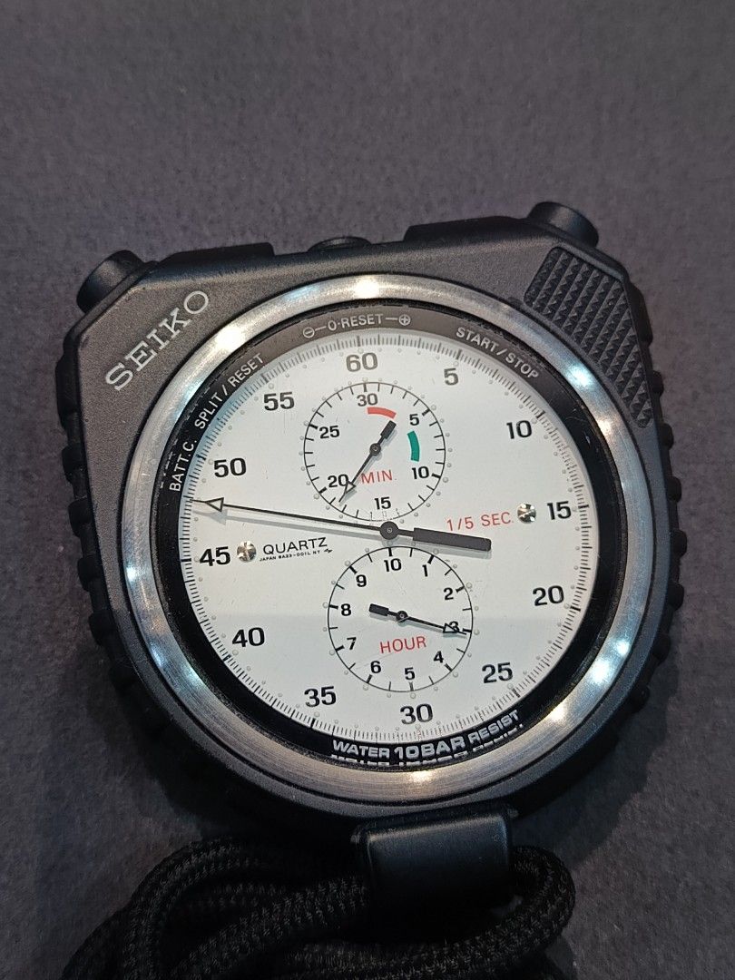 Seiko stop watch (Category: Handkerchief & Pocket Squares) located in Quezon City. Submitted by cyrus_0918.sept (Listing ID 1469809653, Image 2). Description: .