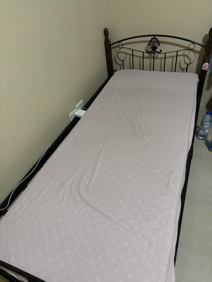 Semi-single bed (mattress + bed frame) (Category: Bed Frames & Mattresses) located in Quezon City. Submitted by goldbrews (Listing ID 1469920854, Image 3). Description: Semi sinlge mattress and bed frame - mattress size 30 x 75 - bed frame 36 x 75 CAN BUY MATTRESS OR FRAME ONLY! PREFER IF BUYING BOTH.