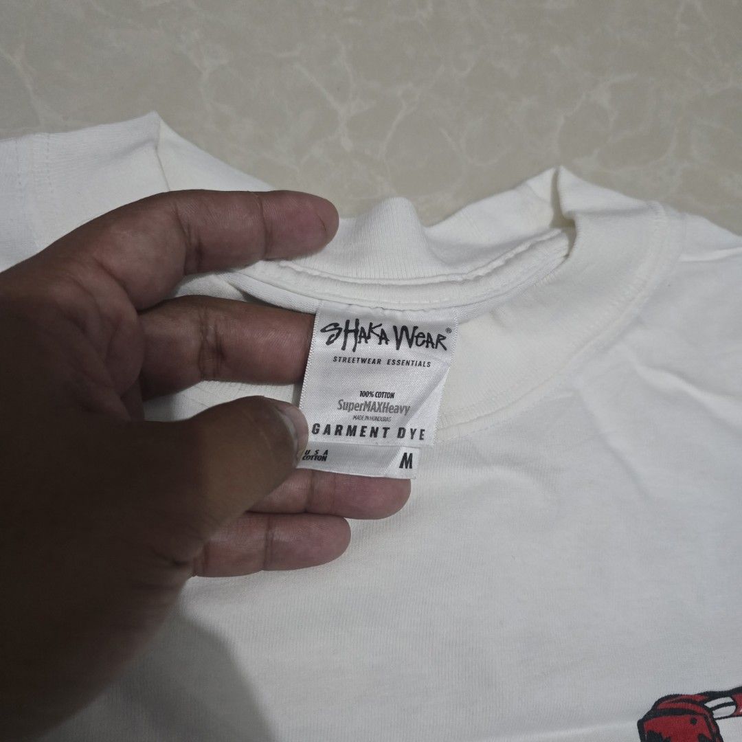 Shaka Wear (Category: Tshirts & Polo Shirts ) located in El Nido. Submitted by marco.tandoc (Listing ID 1469907759, Image 3). Description: size: medium fit to large width: 21 length: 28 no issue.