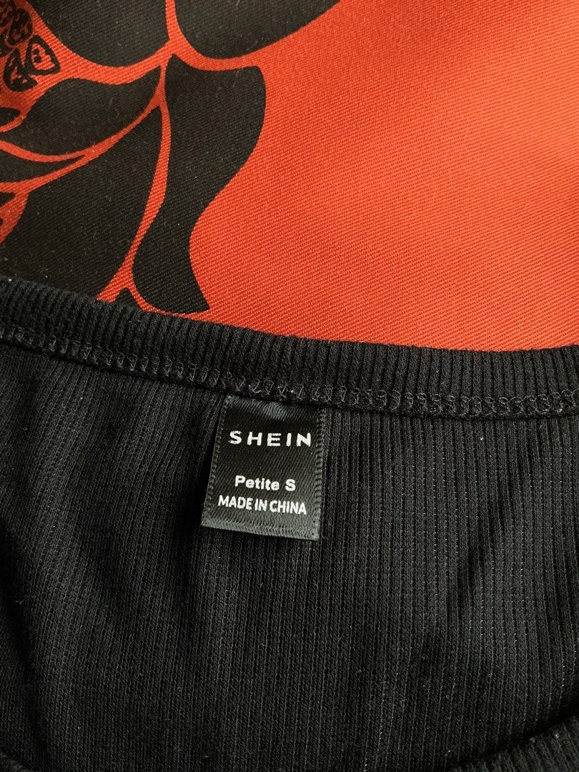 SHEIN Black Ribbed Sleeveless Crop Top (Category: Sleeveless) located in Quezon City. Submitted by shopabilitymnl (Listing ID 1469814060, Image 3). Description: Size: XS-S Mannequin’s size - Bust: 36-37 inches - Length: 23 Inches .
