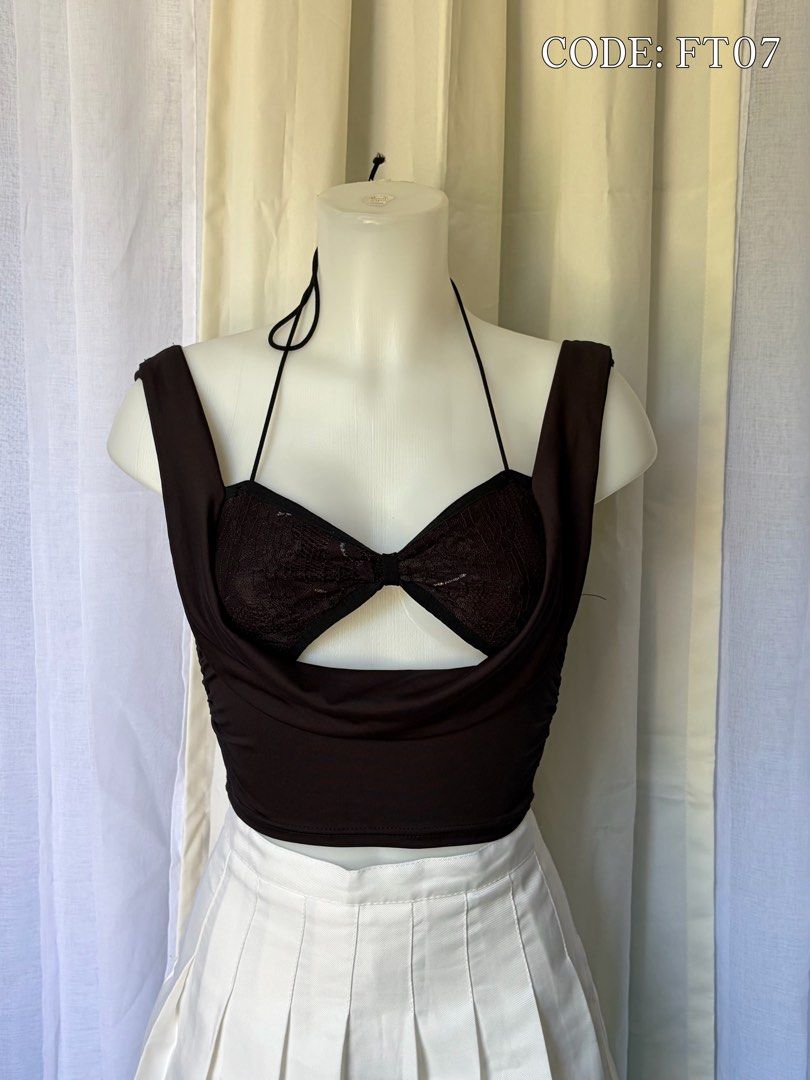 SHEIN Musera Black Unique Trendy Top (Category: Sleeveless) located in Rizal. Submitted by finefitsby.ff (Listing ID 1469905006, Image 1). Description: - xs to small - two way top (u can wear the sleeves off shoulder) .