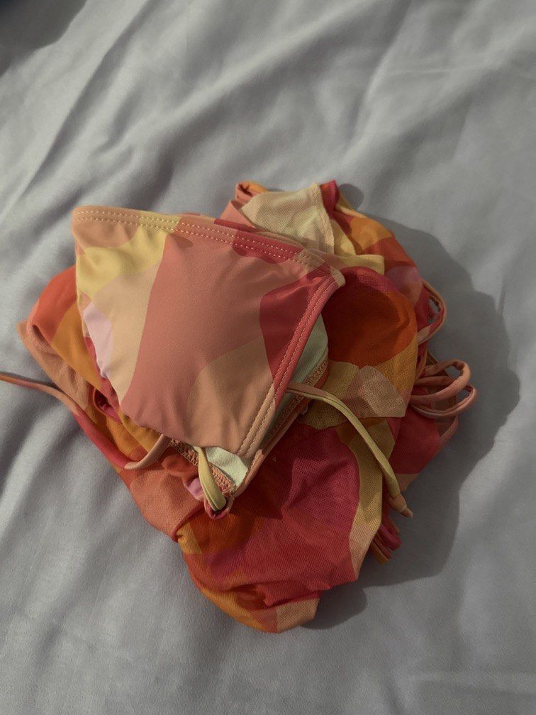 Shein Swimwear (Category: Bikinis & Swimsuits) located in Mabalacat. Submitted by .jellyfish_ (Listing ID 1469935719, Image 3). Description: .