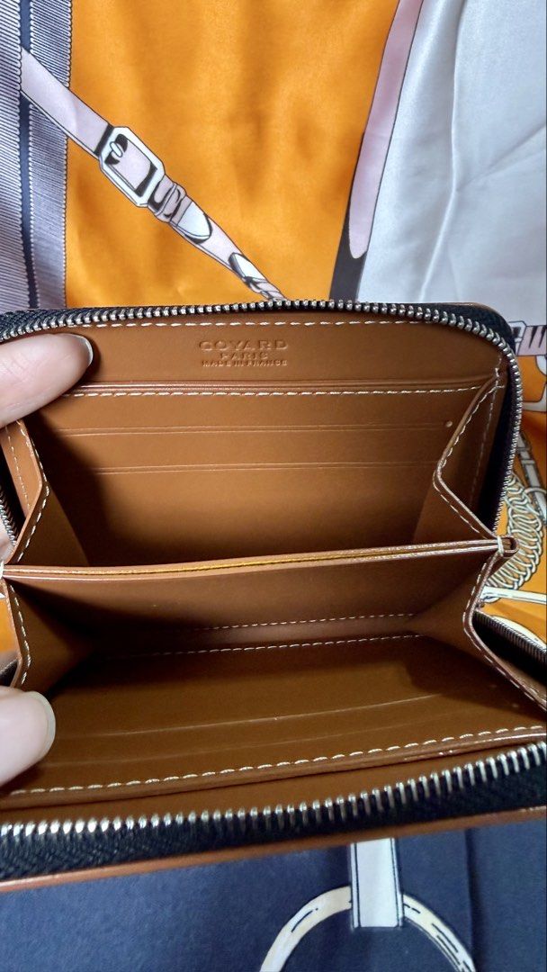 Short wallet zipped monogram (Category: Wallets & Card holders) located in Las Pinas. Submitted by misspurser (Listing ID 1469866808, Image 3). Description: Goyard short wallet zipped With box good for gift Brand new.