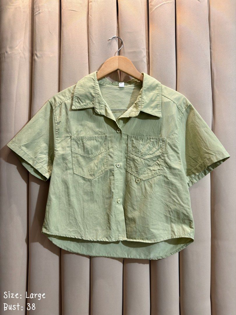SHORT-SLEEVE CROPPED SHIRT (Category: Blouses) located in Manila. Submitted by glamstylemnl (Listing ID 1469916782, Image 1). Description: ♡ SIZE: L ♡ BUST: 38 ♡ Swipe left to see the actual color & details ♡ classic collar, dual chest pockets, denim like fabric ♡ HQ • 10/10 ♡ Ready to wear 👚.