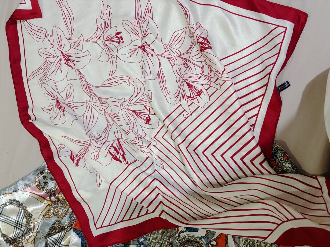 Silk scarves assorted patterns (Category: Scarves) located in Manila. Submitted by joeeeyyy30 (Listing ID 1469908913, Image 2). Description: 80 pesos each 3 for 200! Set of 3 square silk scarves I don’t even remember where I got these but I never used them. The white one is larger than the two other carves. .