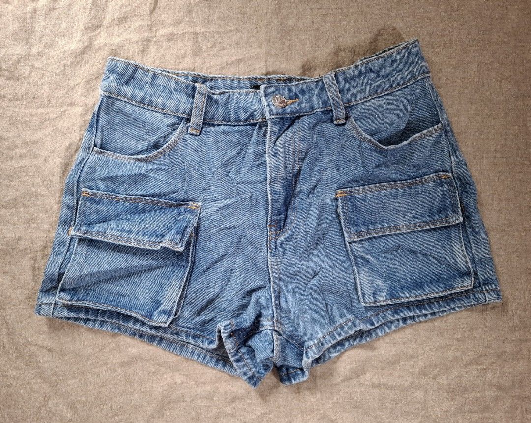 Simple Society short- 30" (Category: Shorts) located in Tanjay. Submitted by ukay_thriftybylj (Listing ID 1469764067, Image 1). Description: no nego.