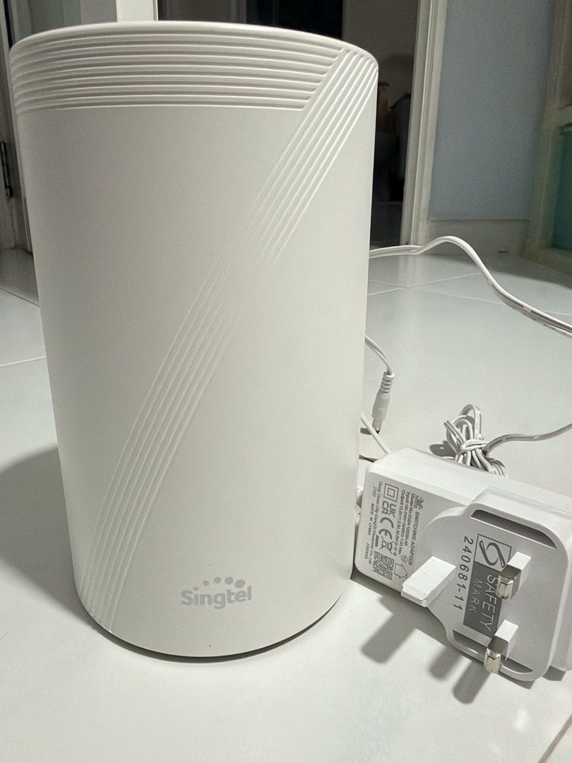 Chat Link Adapter Singtel TP-Link Router with Power Adapter HB611, Computers & Tech ...