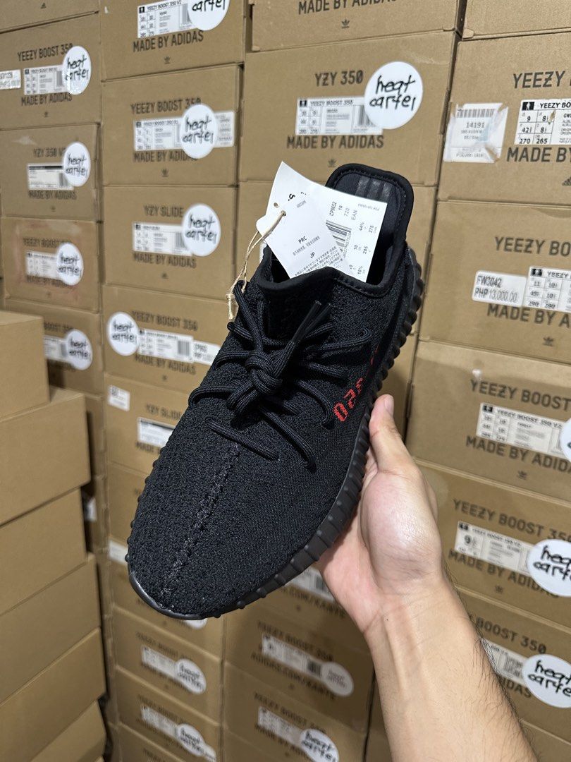 size 10.5 Yeezy 350 V2 Bred (Category: Sneakers) located in Cavite. Submitted by heatcartel_ (Listing ID 1469762541, Image 3). Description: SRP only 💯 COD/COP nationwide Yeezy 350 V2 Bred - size 10.5 brand new ₱13,000 only vermosa / evia alabang / ATC / MOA meet up📍.