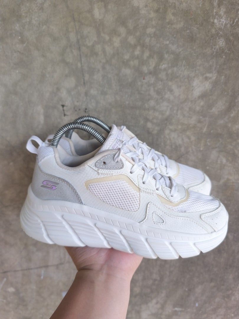Skechers BOBS Flex Hi - Forces (Category: Sneakers) located in Baguio. Submitted by soleseekerph (Listing ID 1469902468, Image 1). Description: US 7, Euro 37(38), 24 cm Minor heel drags, thick sole not heavy.