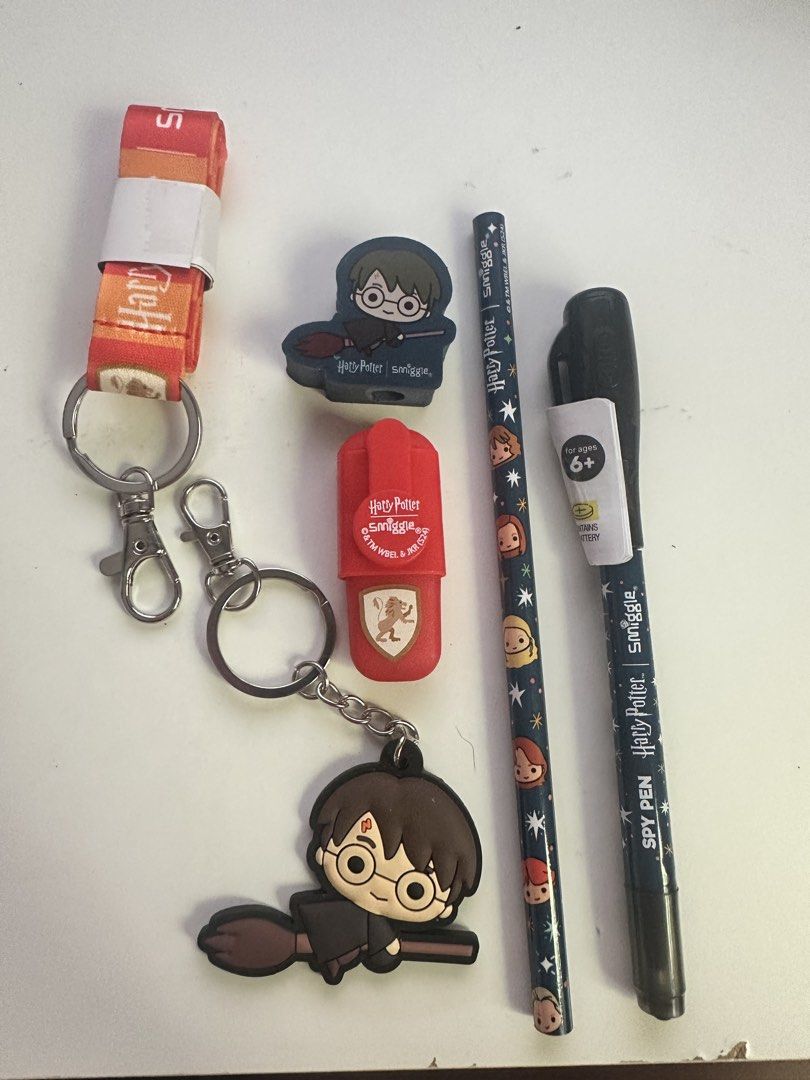 Smiggles Harry Potter Stationery (Category: Stationery & School Supplies) located in Baliuag. Submitted by ritzkisses (Listing ID 1469800206, Image 1). Description: includes spy pen, pencil, eraser, highlighter, keychain and lanyard..