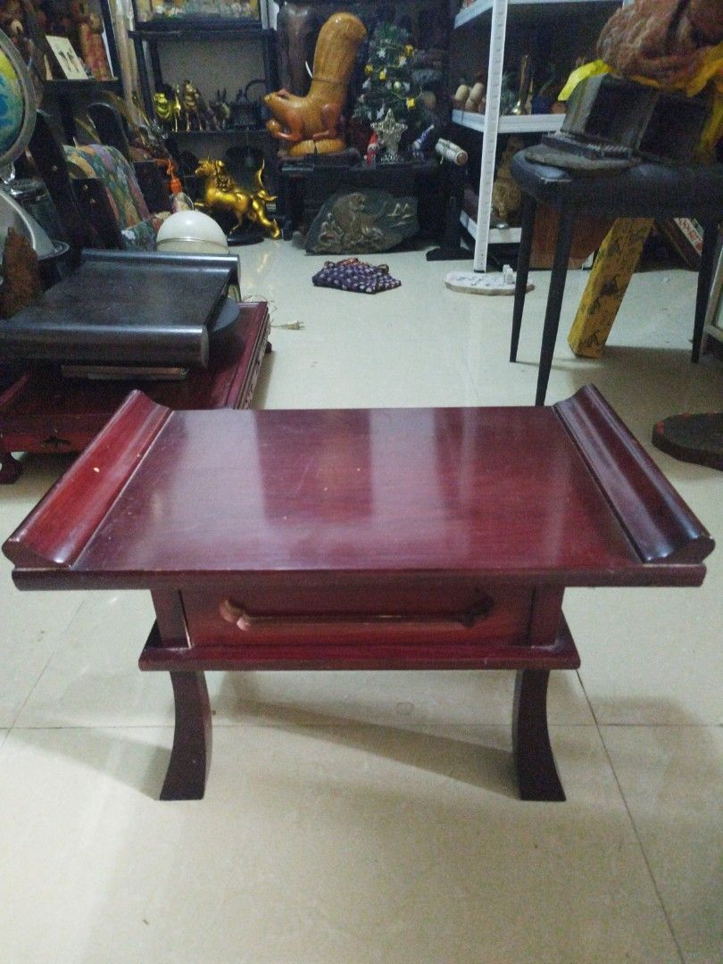 Solid Rosewood altar table (Category: Vintage Collectibles) located in San Rafael. Submitted by jflshoppe1989 (Listing ID 1469800909, Image 1). Description: lenght 19 inches withd 11 inches height 12 inches as is condition.